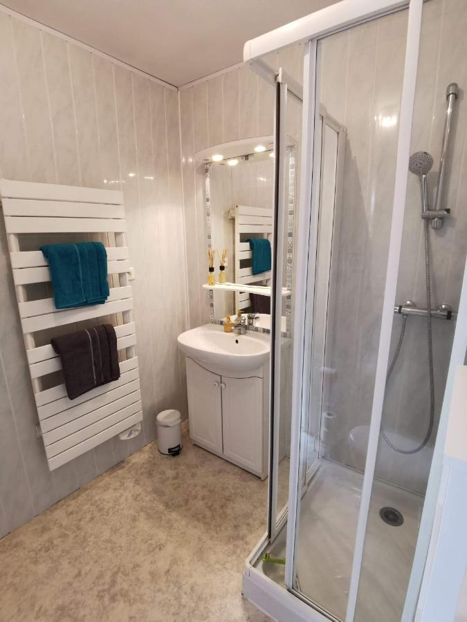 Joli Appartement, 1 Chambre, Au Coeur De Mouilleron St Germain المظهر الخارجي الصورة
